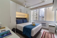 Apartment in Rio de Janeiro - Just a few steps from Copacabana Beach | PF512