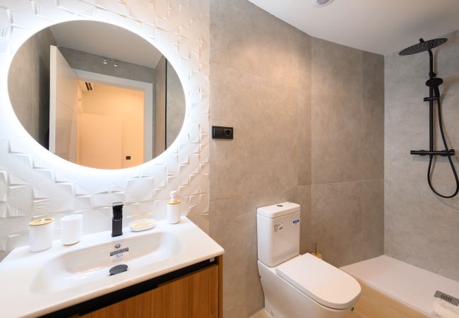 Apartment in Madrid - Your home in the city: 3 bedrooms, 3 bathrooms and all the modern comfort. Madrid Apartment in Madrid - Your home in the city: 3 bedrooms, 3 bathrooms and all the modern comfort. Madrid