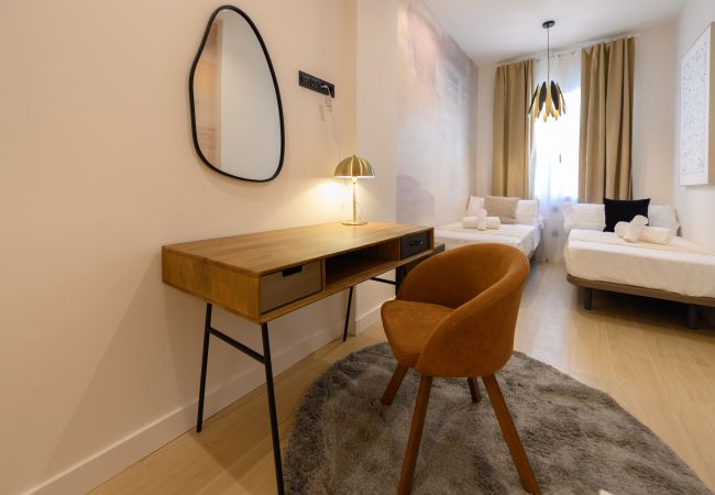 Apartment in Madrid - Your home in the city: 3 bedrooms, 3 bathrooms and all the modern comfort. Madrid Apartment in Madrid - Your home in the city: 3 bedrooms, 3 bathrooms and all the modern comfort. Madrid