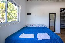 House in Santana de Parnaíba - Refúgio Pet-Friendly c/ Lareira, garagem e Wi-fi