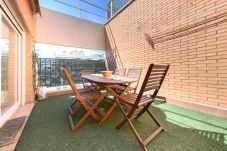 Apartment in Madrid - Family Flat with Terrace and Swimming Pool in Private Urbanisation- Madrid