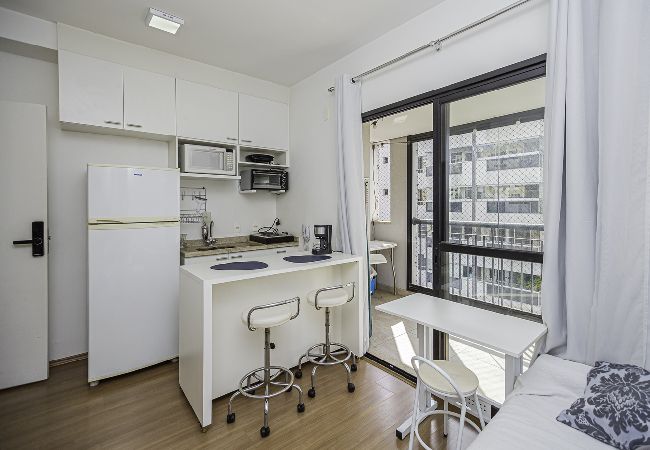 Apartment in São Paulo - Apto c/ piscina, academia e garagem na Zona Sul Apartment in São Paulo - Apto c/ piscina, academia e garagem na Zona Sul