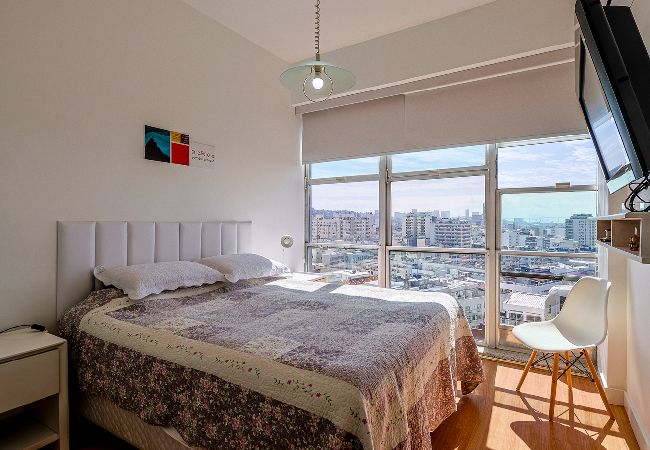 Apartment in Rio de Janeiro - Apto pet-friendly com garagem e vista de Botafogo Apartment in Rio de Janeiro - Apto pet-friendly com garagem e vista de Botafogo