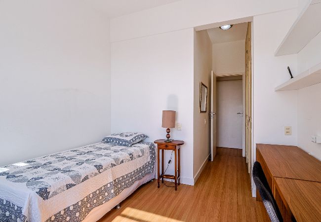 Apartment in Rio de Janeiro - Apto pet-friendly com garagem e vista de Botafogo Apartment in Rio de Janeiro - Apto pet-friendly com garagem e vista de Botafogo