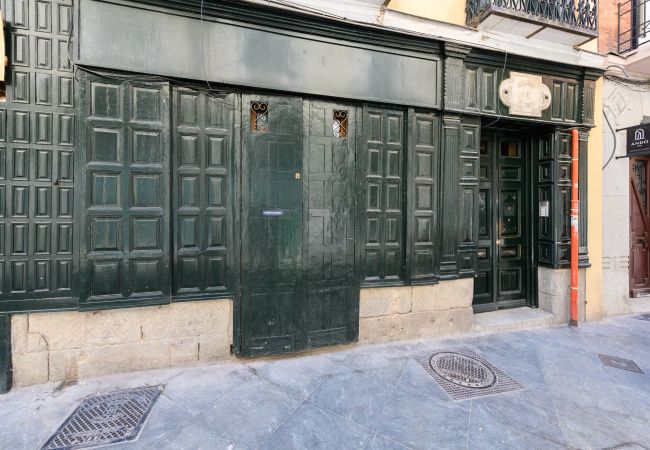 Apartment in Madrid - 1-bedroom flat with balcony in the heart of Madrid Apartment in Madrid - 1-bedroom flat with balcony in the heart of Madrid