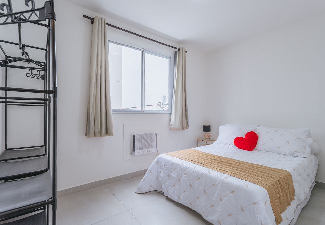 Apartment in Rio de Janeiro - Apto pet-friendly com Ar e garagem no Recreio Apartment in Rio de Janeiro - Apto pet-friendly com Ar e garagem no Recreio