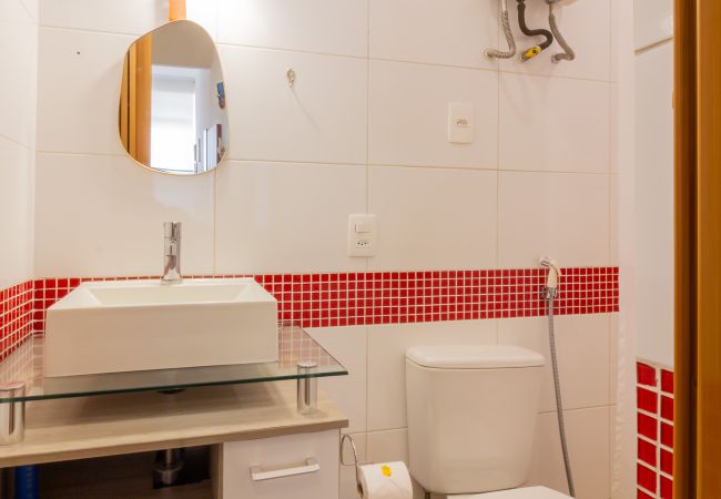 Apartment in Rio de Janeiro - 10 minutes from Copacabana Beach | RC305 Apartment in Rio de Janeiro - 10 minutes from Copacabana Beach | RC305