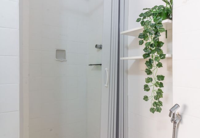 Studio in Rio de Janeiro - Cozy 6 minutes from Copacabana Beach | BR710 Studio in Rio de Janeiro - Cozy 6 minutes from Copacabana Beach | BR710