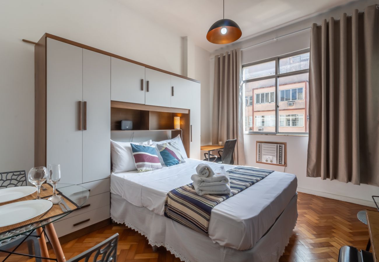 Studio in Rio de Janeiro - 5 minutes from Copacabana Beach | BR902