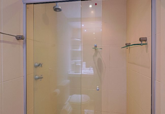 Apartment in Rio de Janeiro - Barra da Tijuca: Vista Mar, Lazer e Garagem Apartment in Rio de Janeiro - Barra da Tijuca: Vista Mar, Lazer e Garagem