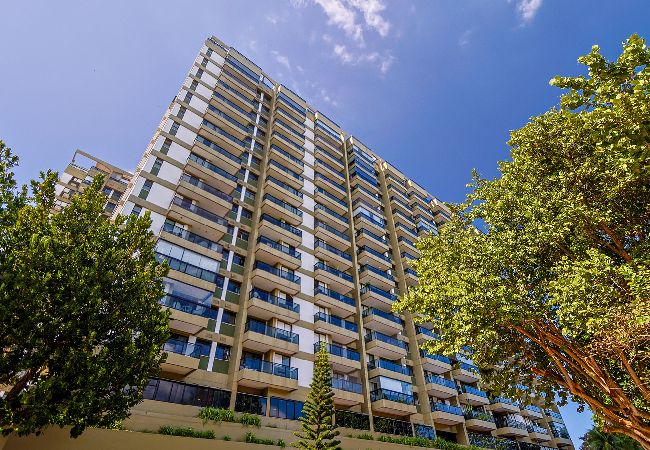 Apartment in Rio de Janeiro - Barra da Tijuca: Vista Mar, Lazer e Garagem Apartment in Rio de Janeiro - Barra da Tijuca: Vista Mar, Lazer e Garagem