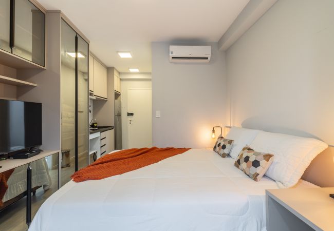 Studio in São Paulo - YCP 704 Pool, balcony and gym Studio in São Paulo - YCP 704 Pool, balcony and gym