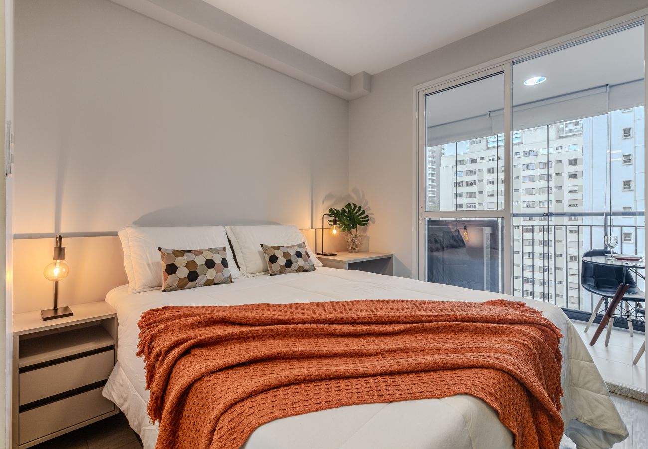 Studio in São Paulo - YCP 704 Pool, balcony and gym