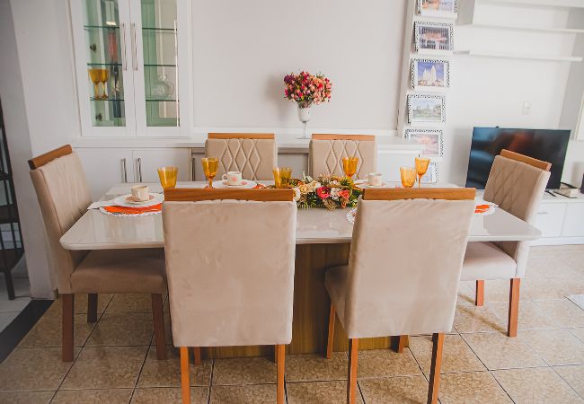  in Belém -  Casa completa com 3 suítes, wi-fi e smart lock