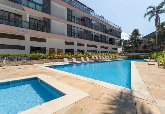  in Petropolis - Apartamento em Itaipava com Piscina e Academia