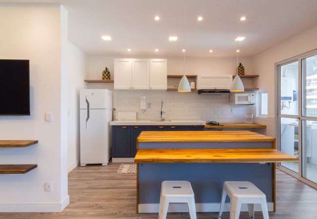 Apartment in Rio de Janeiro - Charming Barra 1min from the beach | LC201B Apartment in Rio de Janeiro - Charming Barra 1min from the beach | LC201B