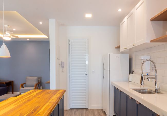 Apartment in Rio de Janeiro - Charming Barra 1min from the beach | LC201B Apartment in Rio de Janeiro - Charming Barra 1min from the beach | LC201B