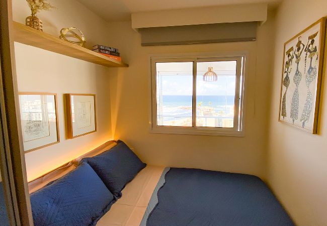 Apartment in Salvador - Flat Beira-Mar com Varanda, Piscina e Academia Apartment in Salvador - Flat Beira-Mar com Varanda, Piscina e Academia