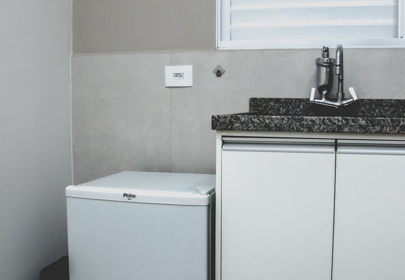 Apartment in Itajubá -  Ótima kitnet prox à UNIFEI com Wi-Fi e Smart TV Apartment in Itajubá -  Ótima kitnet prox à UNIFEI com Wi-Fi e Smart TV