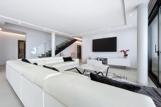 Villa in Ribeira Brava - Villa Zenha by Atlantic Holiday