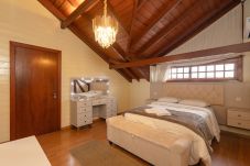 Apartment in Gramado - Apto iluminado com 4 quartos a 700m da R Coberta!