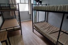 Rent by room in Rio de Janeiro - Hostel Leblon a 1 Minute from the Beach | HL-CPM-Q5