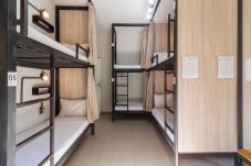 Rent by room in Rio de Janeiro - Hostel Leblon - 12-bed mixed shared room