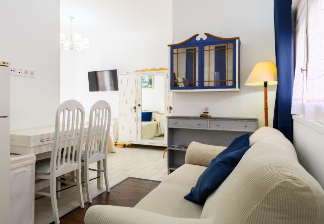 Studio in Madrid - Modern Studio with Private Terrace in Madrid Studio in Madrid - Modern Studio with Private Terrace in Madrid