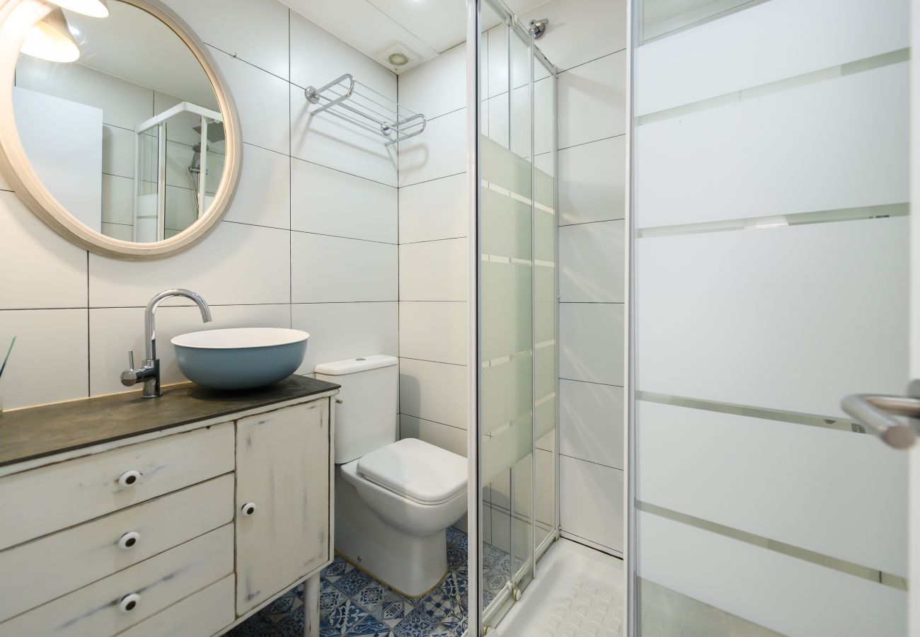 Studio in Madrid - Modern Studio with Private Terrace in Madrid Studio in Madrid - Modern Studio with Private Terrace in Madrid