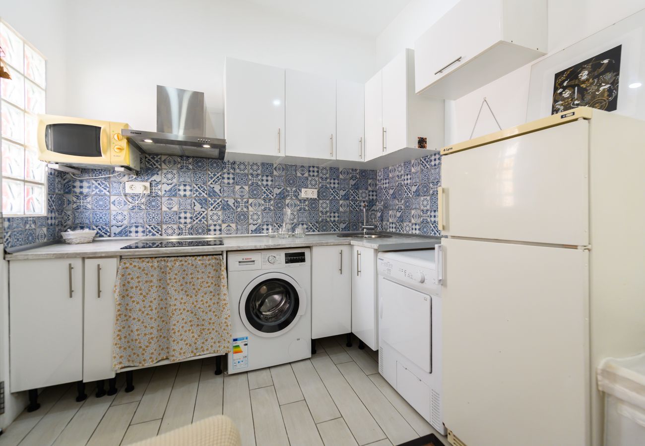 Studio in Madrid - Modern Studio with Private Terrace in Madrid Studio in Madrid - Modern Studio with Private Terrace in Madrid