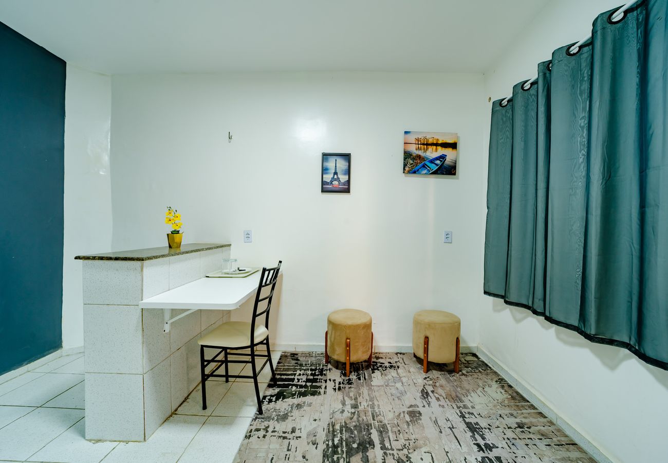 Apartment in Fortaleza -  Flat c Wi-Fi e Smart TV Perto do Aeroporto