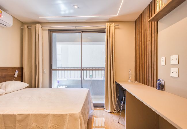 Apartment in São Paulo - Flat na Vila Mariana c varanda próx ao metrô Apartment in São Paulo - Flat na Vila Mariana c varanda próx ao metrô