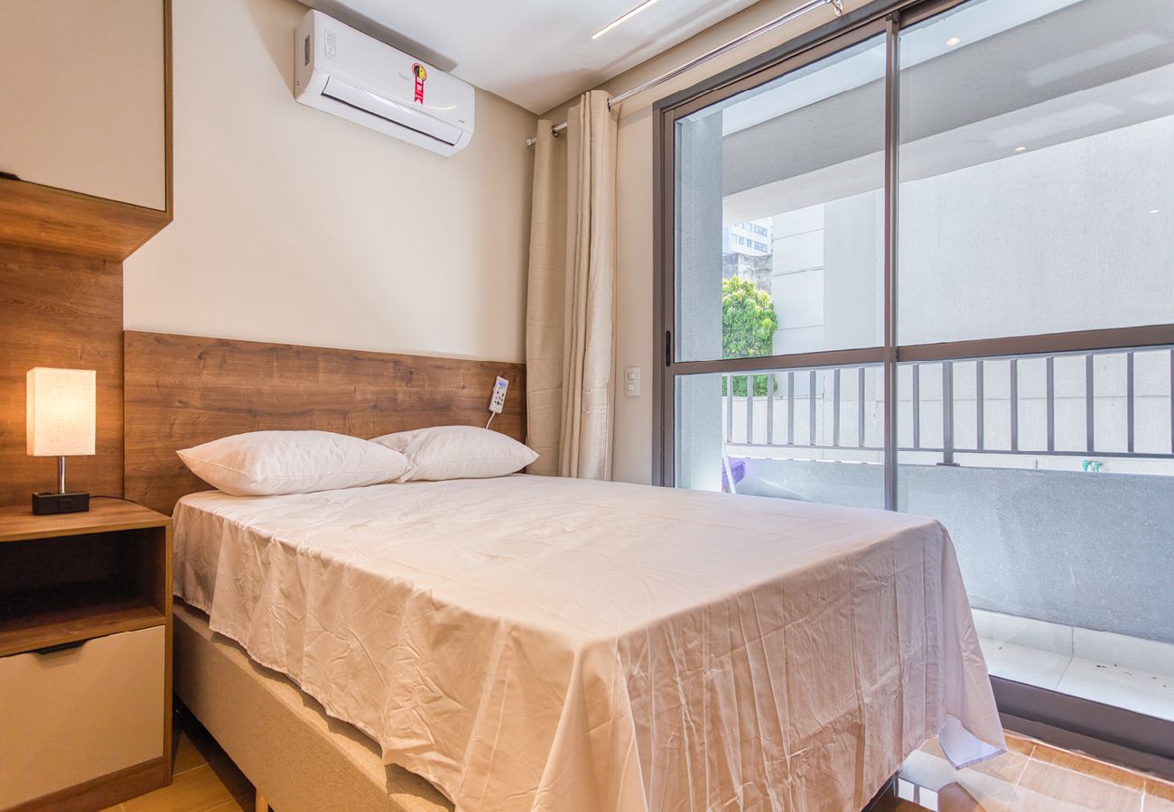 Apartment in São Paulo - Flat na Vila Mariana c varanda próx ao metrô Apartment in São Paulo - Flat na Vila Mariana c varanda próx ao metrô