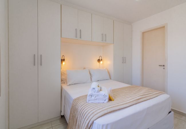 Apartment in Rio de Janeiro - 12 minutes from Copacabana Beach | PL707 Apartment in Rio de Janeiro - 12 minutes from Copacabana Beach | PL707