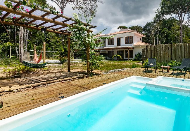  in Arraial D'Ajuda - ITAKAÁ RESERVA: Piscina, Hidro e Churrasqueira 