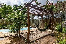 Apartment in Arraial D'Ajuda -  ITAKAÁ STUDIO: Piscina, Hidro e Quadra em Arraial
