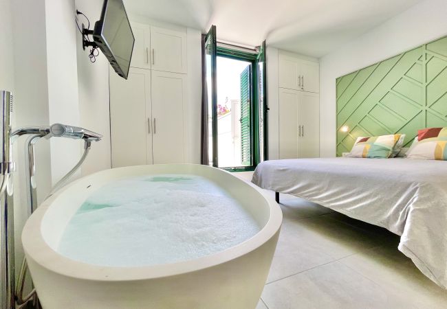 Apartment in Guía de Isora - Luxurious Apartment in Guía de Isora with Pool and Barbecue Apartment in Guía de Isora - Luxurious Apartment in Guía de Isora with Pool and Barbecue