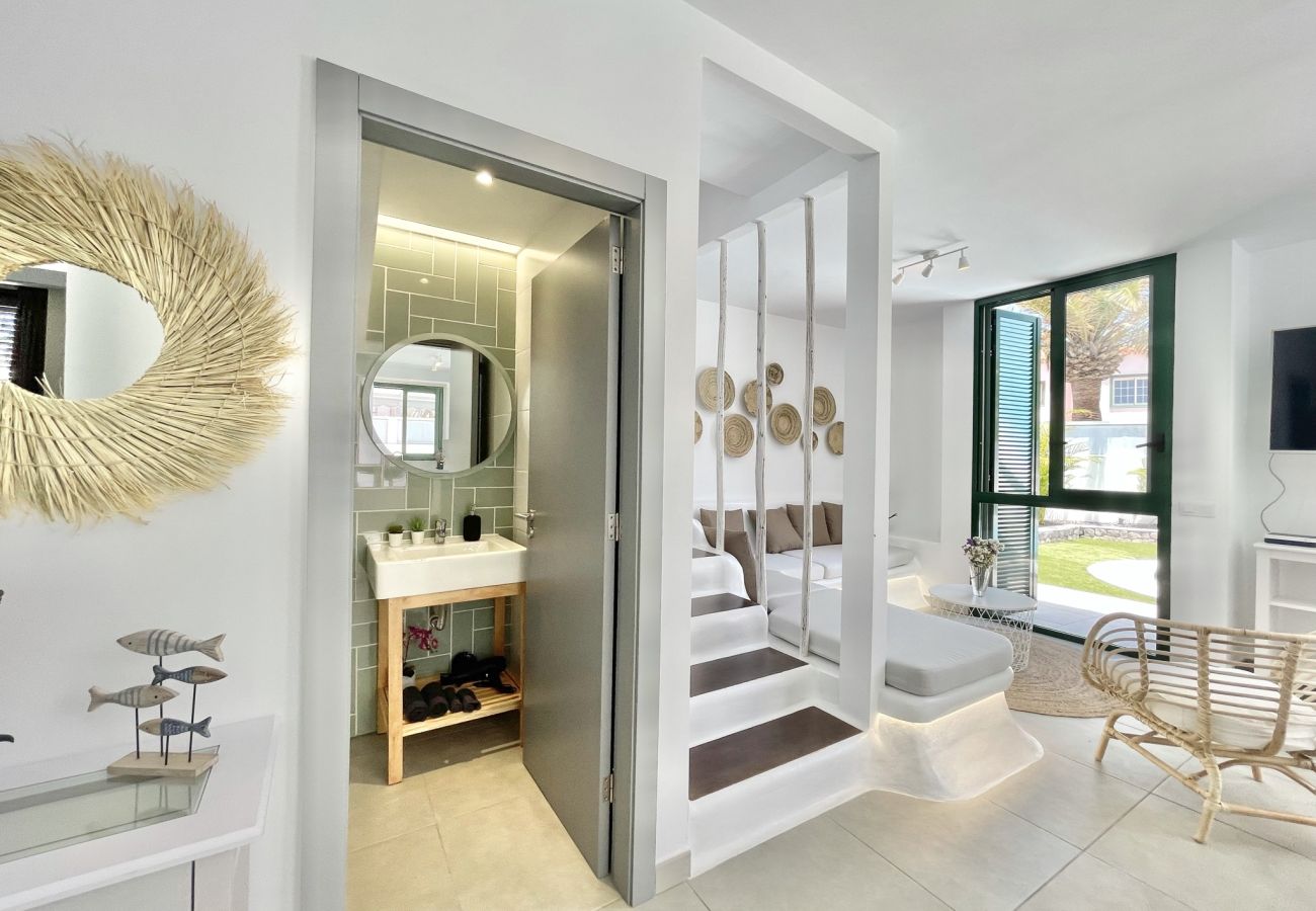 Apartment in Guía de Isora - Luxurious Apartment in Guía de Isora with Pool and Barbecue Apartment in Guía de Isora - Luxurious Apartment in Guía de Isora with Pool and Barbecue