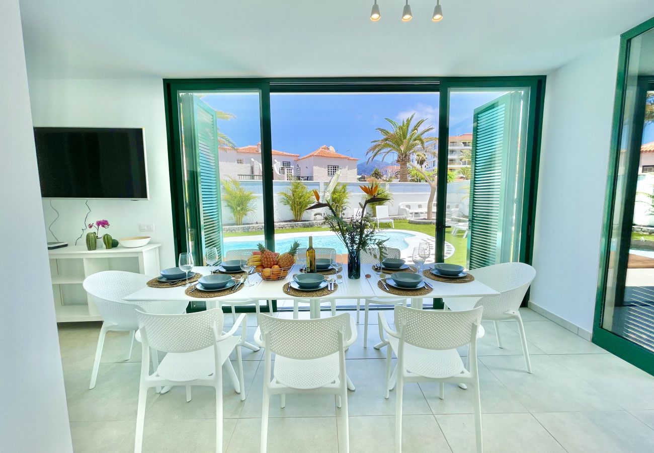 Apartment in Guía de Isora - Luxurious Apartment in Guía de Isora with Pool and Barbecue Apartment in Guía de Isora - Luxurious Apartment in Guía de Isora with Pool and Barbecue