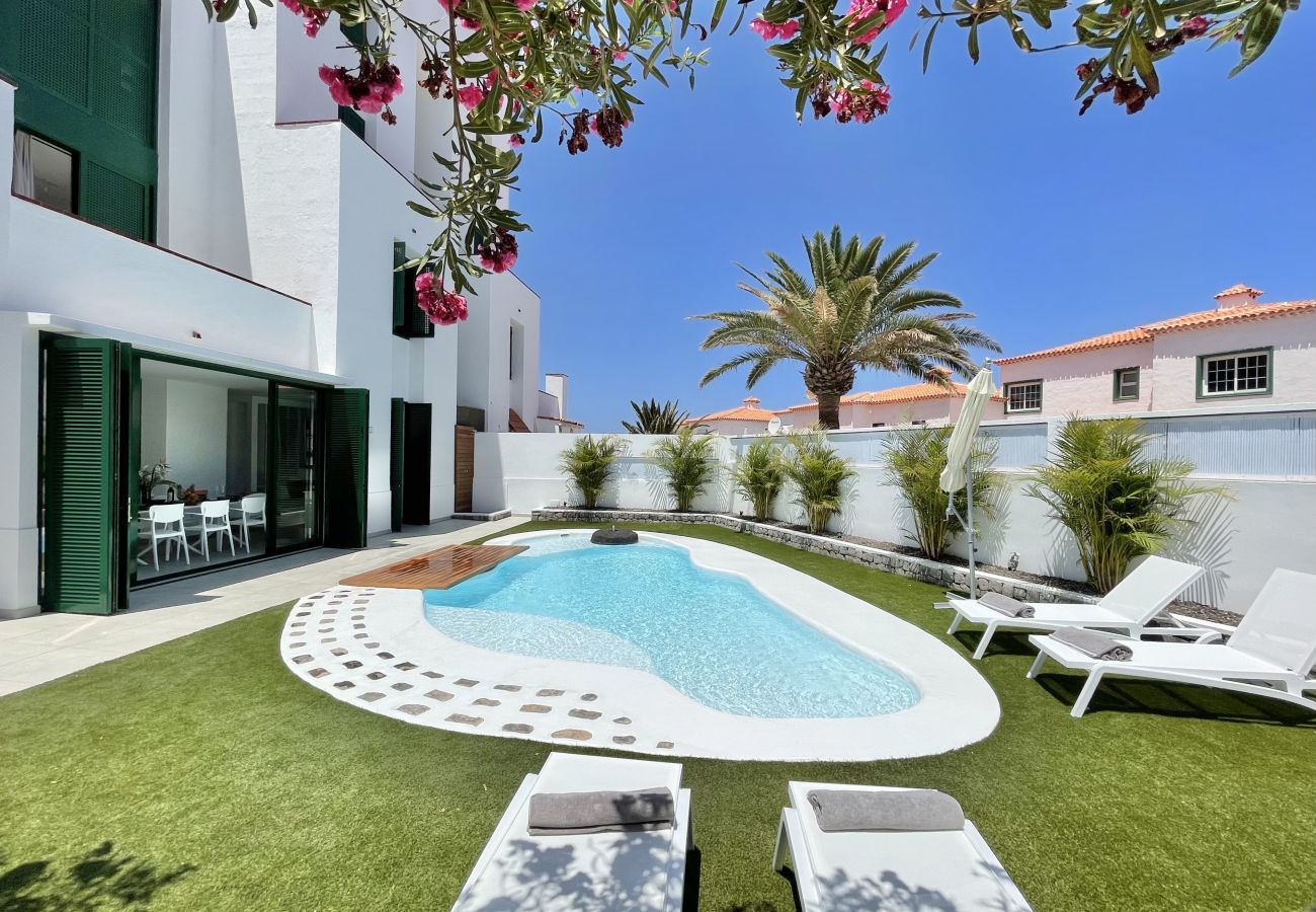 Apartment in Guía de Isora - Luxurious Apartment in Guía de Isora with Pool and Barbecue Apartment in Guía de Isora - Luxurious Apartment in Guía de Isora with Pool and Barbecue