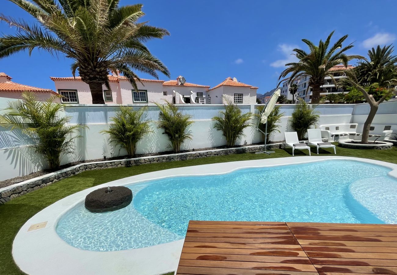 Apartment in Guía de Isora - Luxurious Apartment in Guía de Isora with Pool and Barbecue Apartment in Guía de Isora - Luxurious Apartment in Guía de Isora with Pool and Barbecue