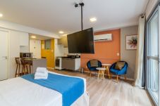 Apartment in Rio de Janeiro - 4 minutes from Arcos da Lapa | M404B