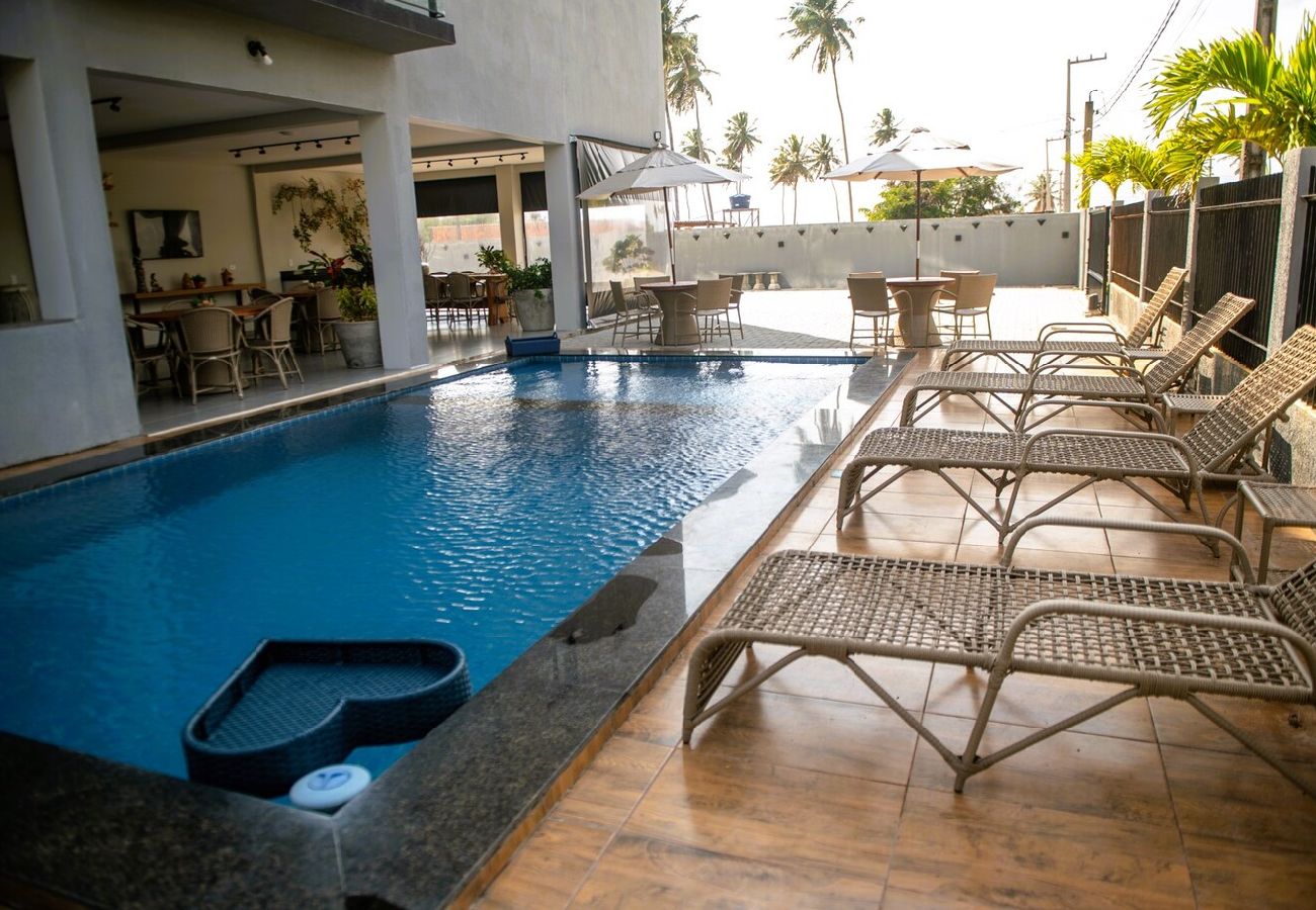 Apartment in Japaratinga -  Apto com Piscina e Salão de Jogos a 100m da praia