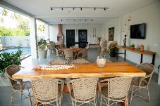 Apartment in Japaratinga -  Apto c piscina e 2 suítes a poucos passos da Praia