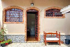 House in Campos do Jordão - Casa Pet Friendly com Wi-Fi, Garagem em Jaguaribe