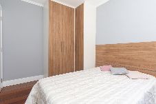 Apartment in Porto Alegre - Apartamento Climatizado com Garagem e Wi-Fi
