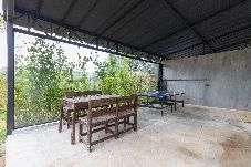 Chalet in Bragança Paulista - Kitnet 03: Pet friendly with Wi-Fi and Garage