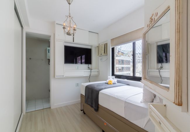 Apartment in Rio de Janeiro - Near Sugarloaf Mountain | GSV302 Apartment in Rio de Janeiro - Near Sugarloaf Mountain | GSV302