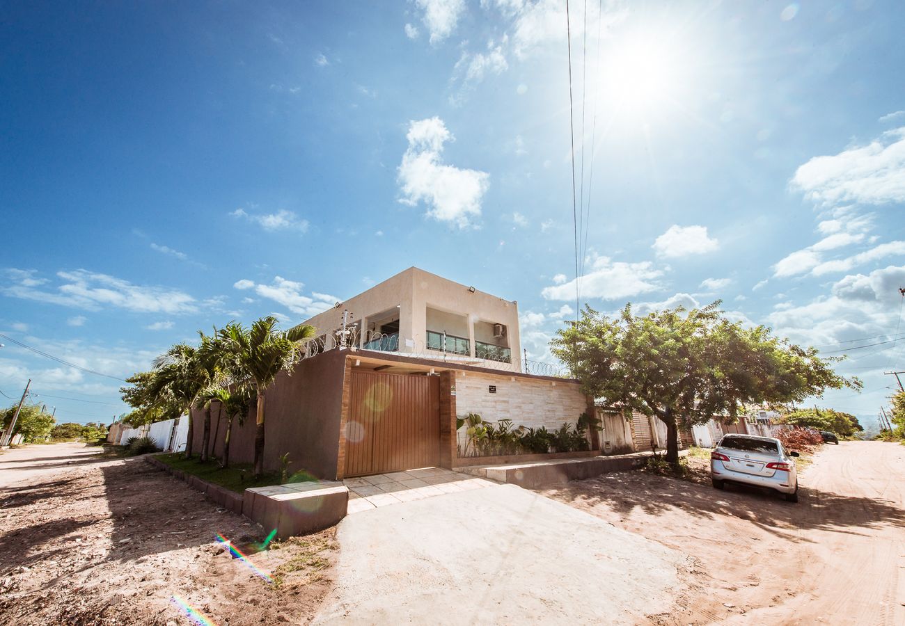 House in Conde - Casa em Jacumã com piscina, 5 suítes e Fliperama House in Conde - Casa em Jacumã com piscina, 5 suítes e Fliperama
