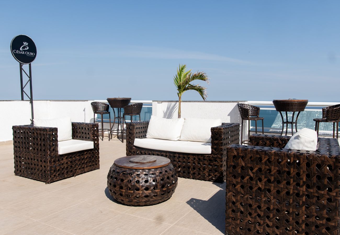 Rent by room in Rio de Janeiro - Suite in a guesthouse with a pool | PV-ST5